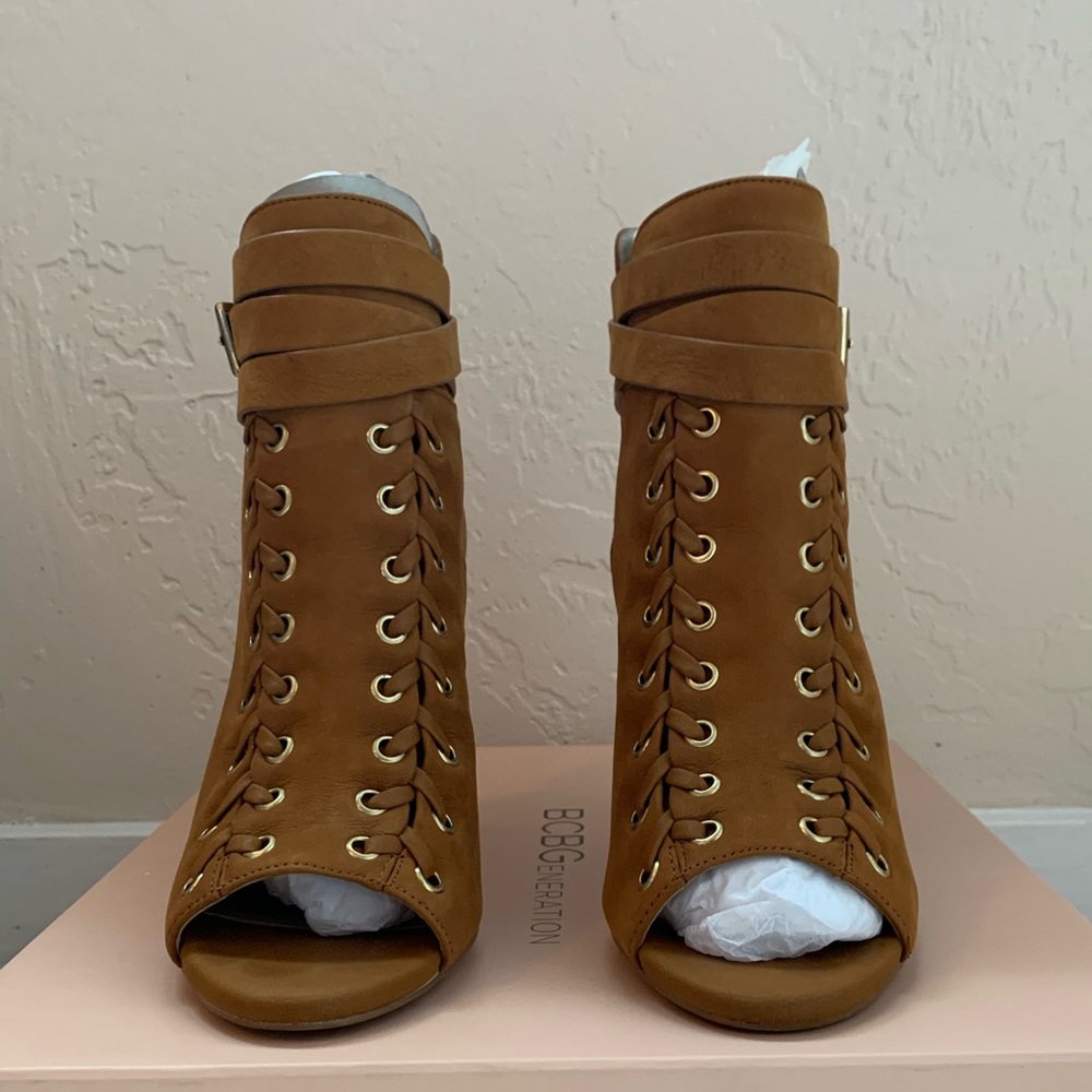 Bcbg Bootie, Like New In Box! Size 6.5 - image 2